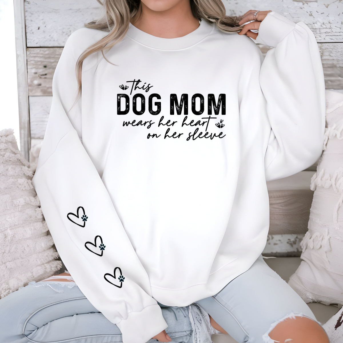 Dog Mom Crewneck Sweater – Because Life is Better with Dogs 🐾❤️